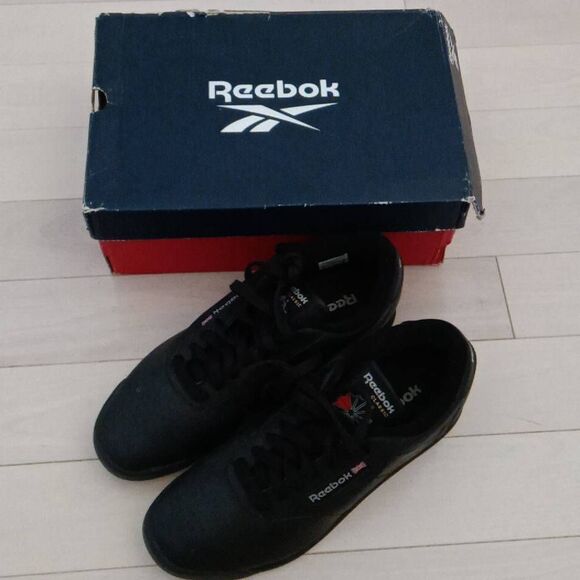 Reebok Women's Classic Princess Aerobics Low-Cut Sneakers Shoe, Black Size 9 - Picture 1 of 7